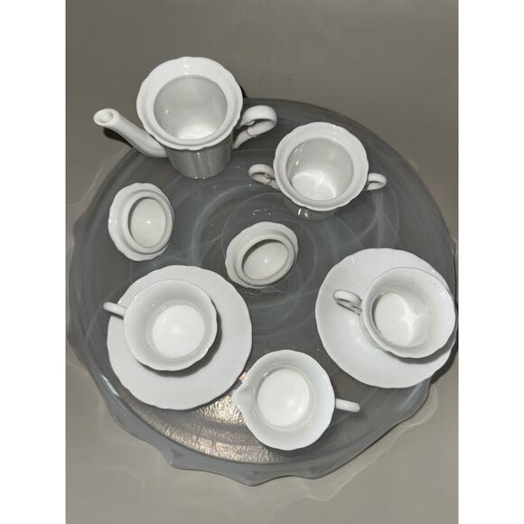 Vtg Dollhouse Miniature White Tea Set 10 Pcs Porcelain Kosta Boda Art Glass Dish - Picture 7 of 16